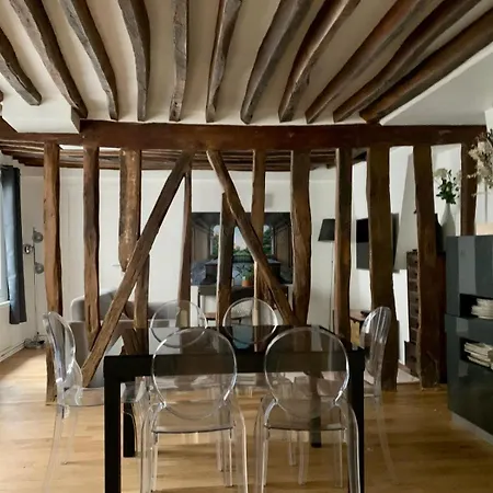 Charme De L'ancien, Refait A Neuf Apartment