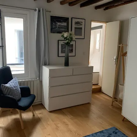 Charme De L'ancien, Refait A Neuf Apartment Paris