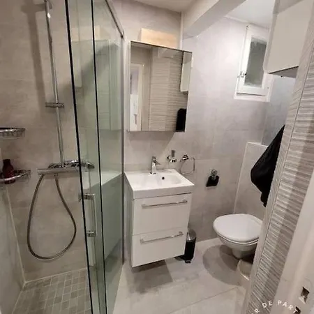 Charme De L'ancien, Refait A Neuf Apartment